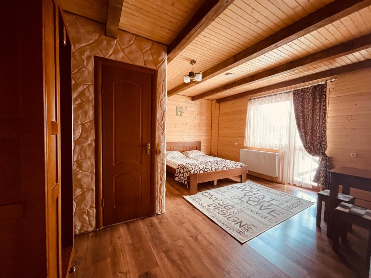Guest House Lileya Bukovel Esterno foto
