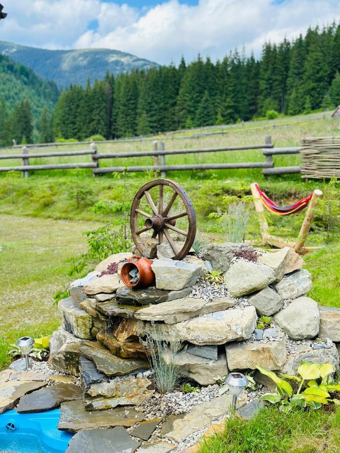 Guest House Lileya Bukovel Esterno foto