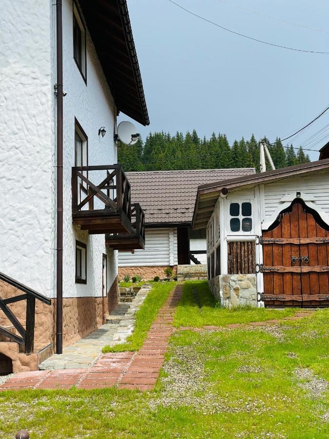 Guest House Lileya Bukovel Esterno foto
