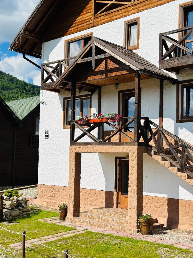 Guest House Lileya Bukovel Esterno foto